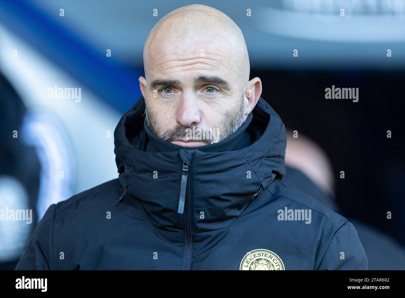 Enzo Maresca, Manager von Leicester während des Sky Bet Championship-Spiels zwischen West Bromwich Albion und Leicester City in den Hawthorns, West Bromwich am Samstag, den 2. Dezember 2023. (Foto: Gustavo Pantano | MI News) Credit: MI News & Sport /Alamy Live News Stockfoto