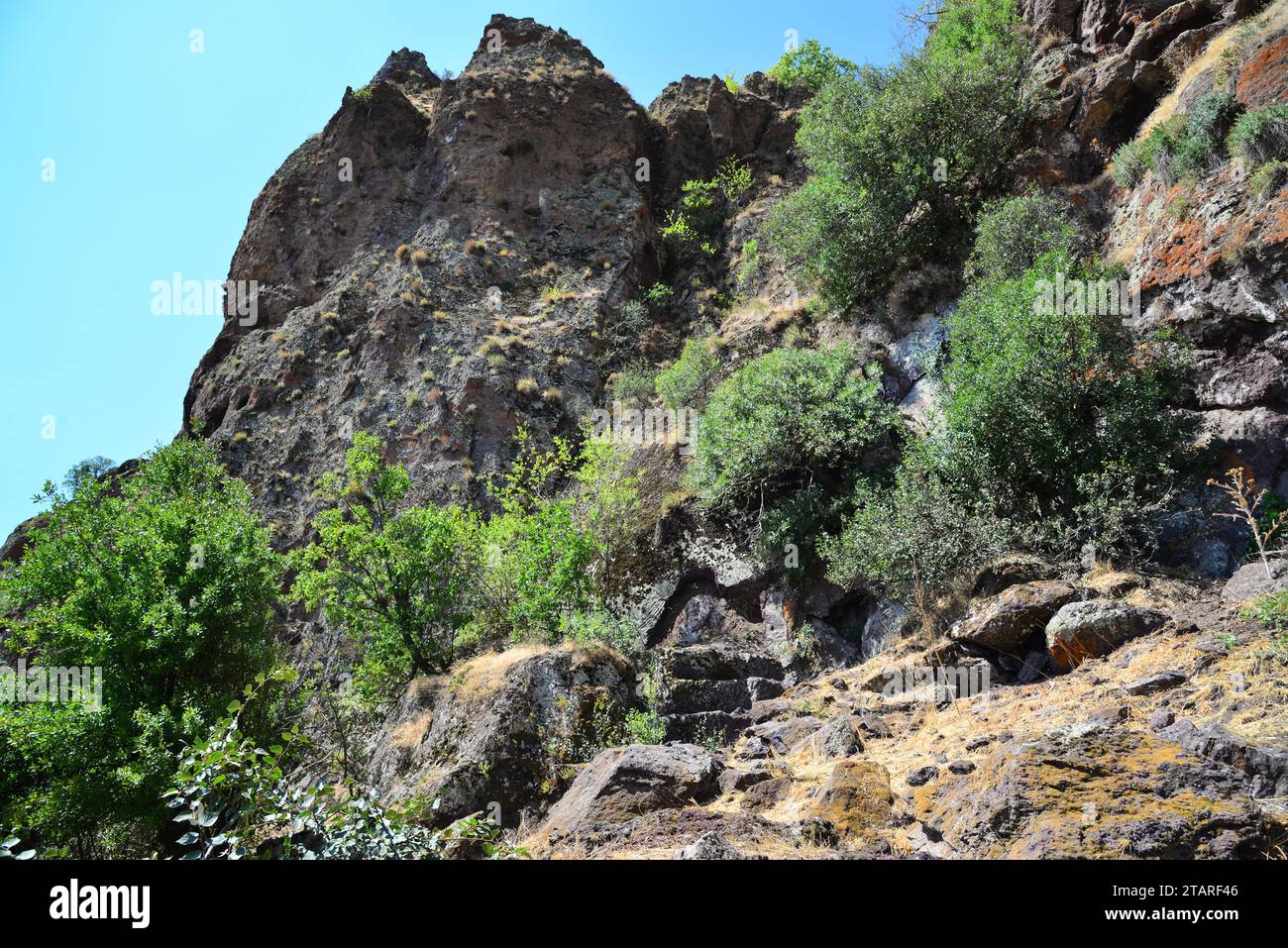 Die Zag-Höhlen befinden sich in Bingol, Türkei und stammen aus dem frühen 5. Jahrhundert, frühchristlicher Zeit. Stockfoto