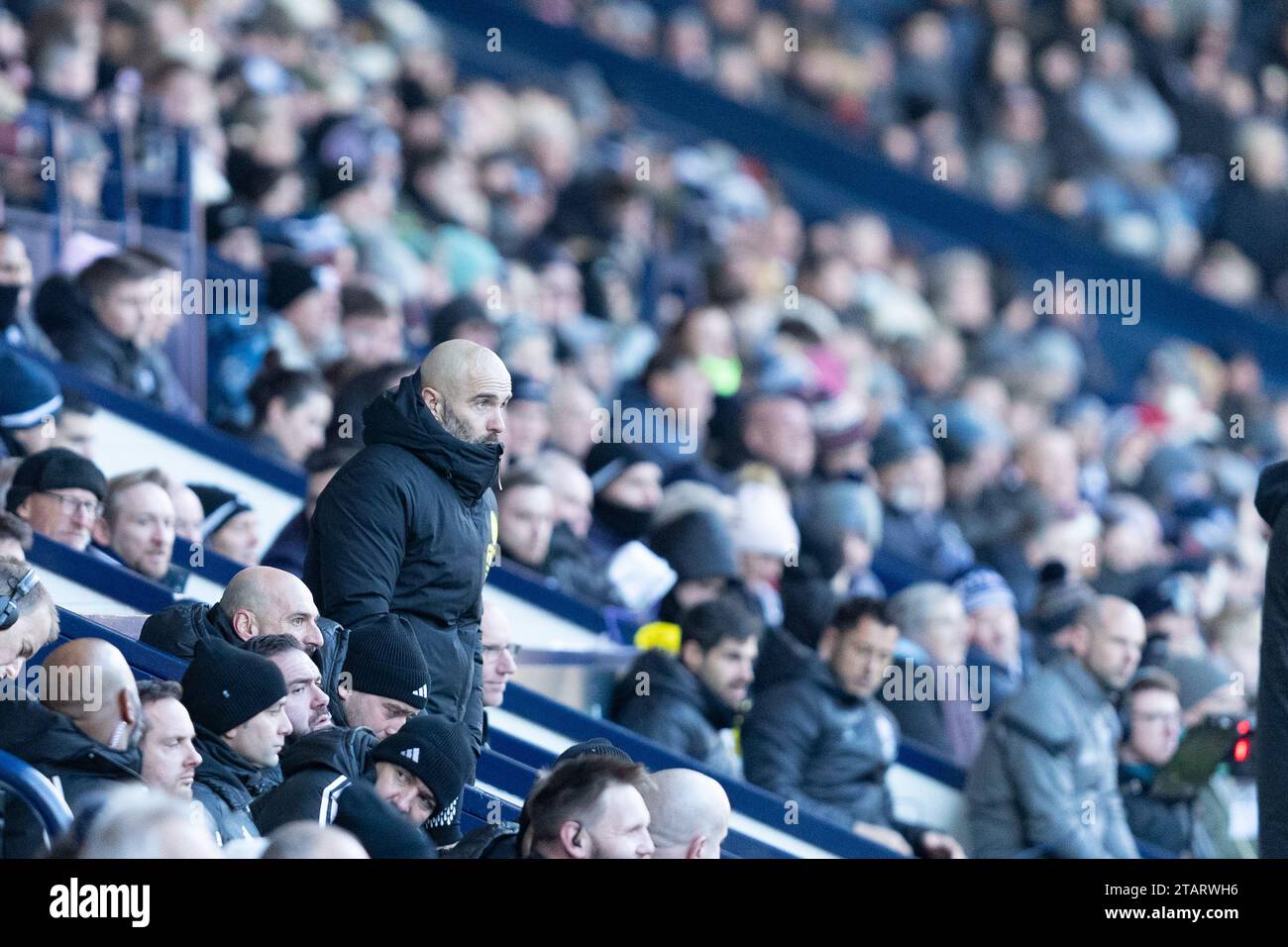Enzo Maresca, Manager von Leicester während des Sky Bet Championship-Spiels zwischen West Bromwich Albion und Leicester City in den Hawthorns, West Bromwich am Samstag, den 2. Dezember 2023. (Foto: Gustavo Pantano | MI News) Credit: MI News & Sport /Alamy Live News Stockfoto