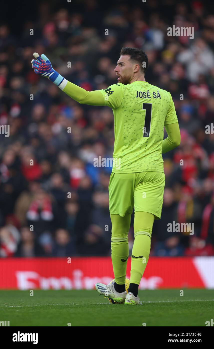 London, Großbritannien. Dezember 2023. Jose Sa (WW) beim EPL-Spiel Arsenal gegen Wolverhampton Wanderers im Emirates Stadium, London, UK am 2. Dezember 2023. Quelle: Paul Marriott/Alamy Live News Stockfoto