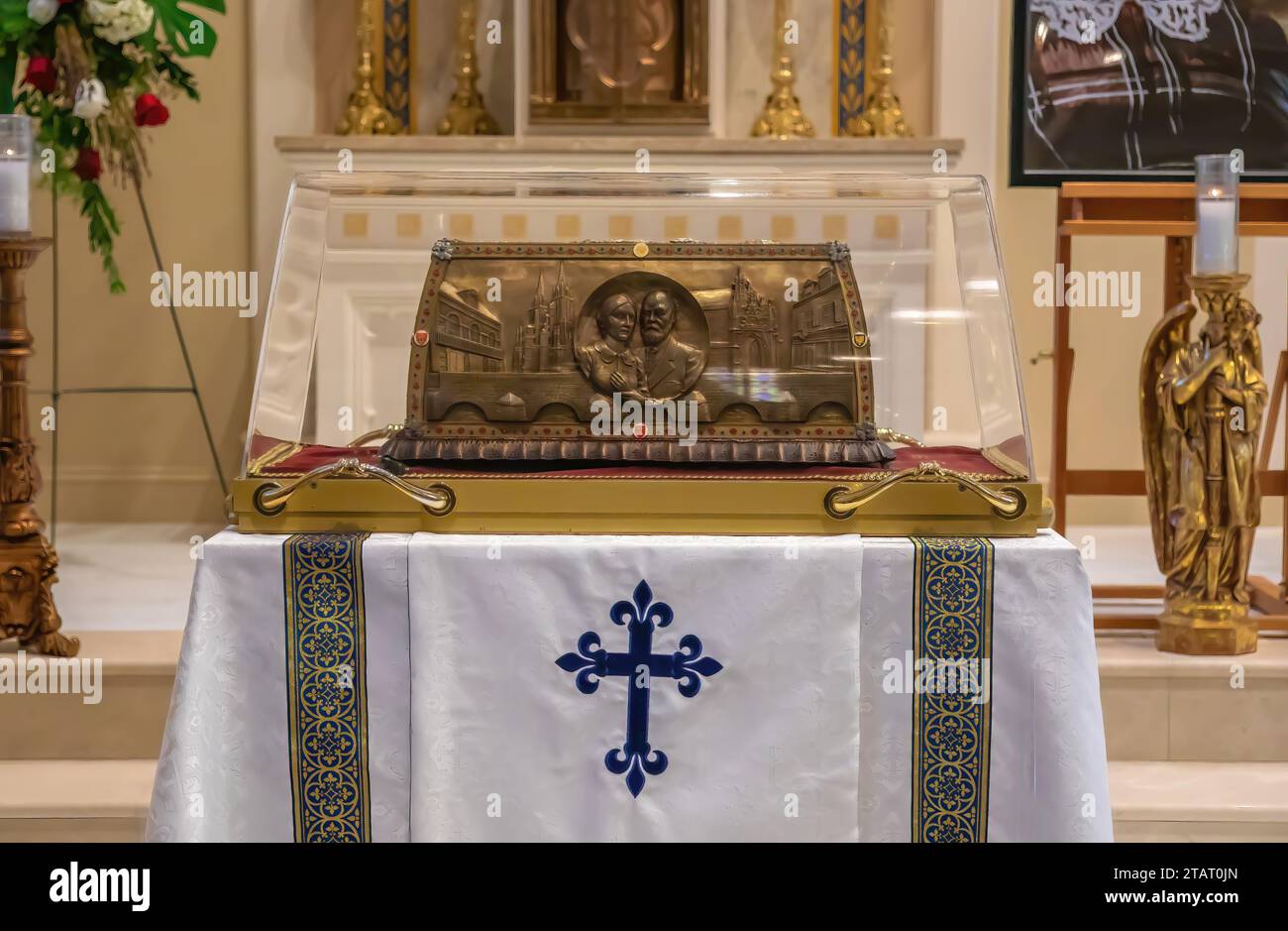 Reisender Reliquien der Heiligen Louis und Zelie Martin, Eltern von St. Therese von Lisieux in St. Mary's Catholic Church in Stillwater, Minnesota, USA. Stockfoto