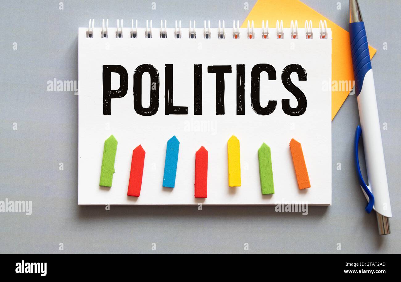 POLITIKWORT auf Karteikarten. Stockfoto