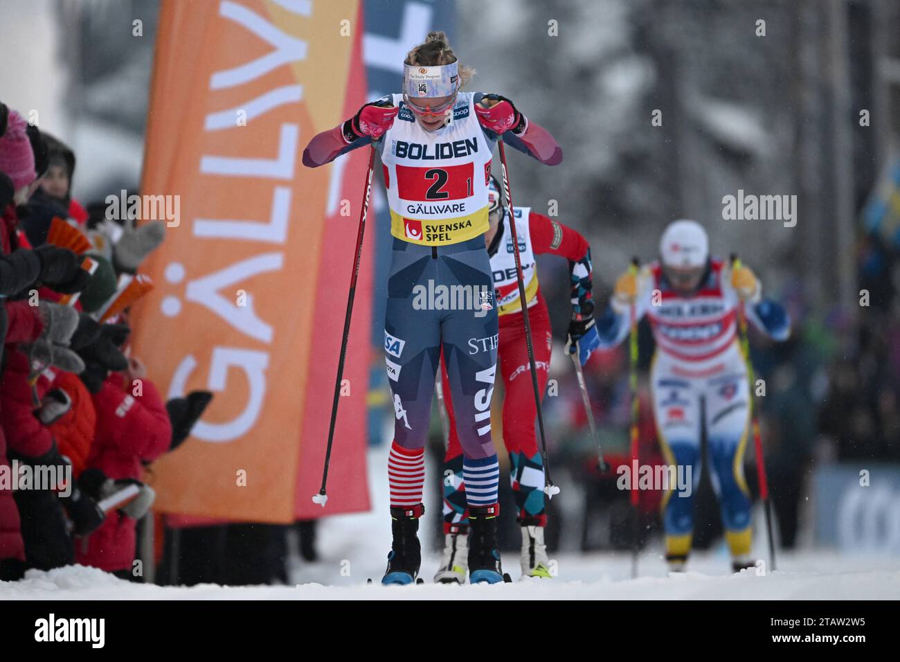 Jessie Diggins, USA, während der 4x7,5 km-Staffel der Frauen bei den FIS Cross-Country-Weltmeisterschaften in Gallivare, Schweden, 03. Dezember 2023.Foto: Ulf Palm / TT / kod 9110 Stockfoto