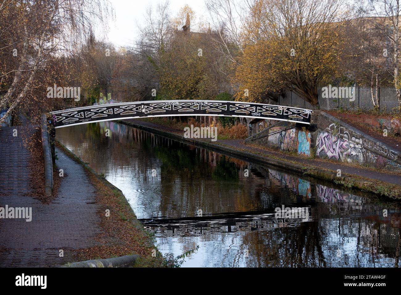 Birmingham Main Line Canal in der Nähe von Soho Wharf, Birmingham, West Midlands, England, Großbritannien Stockfoto