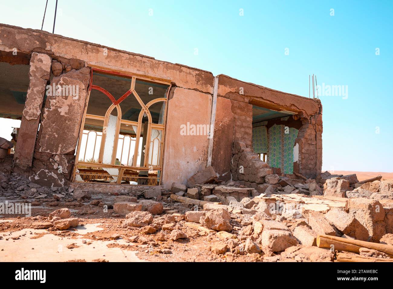 Ein Dorf, das durch ein starkes Erdbeben schwer beschädigt wurde. Herat, Afghanistan Stockfoto