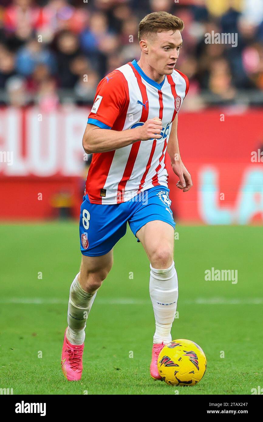 Girona, Spanien. Dezember 2023. Viktor Tsygankov (8) aus Girona, der während des LaLiga-Spiels zwischen Girona und Valencia bei der Estadi Montilivi in Girona gesehen wurde. (Foto: Gonzales Photo/Alamy Live News Stockfoto