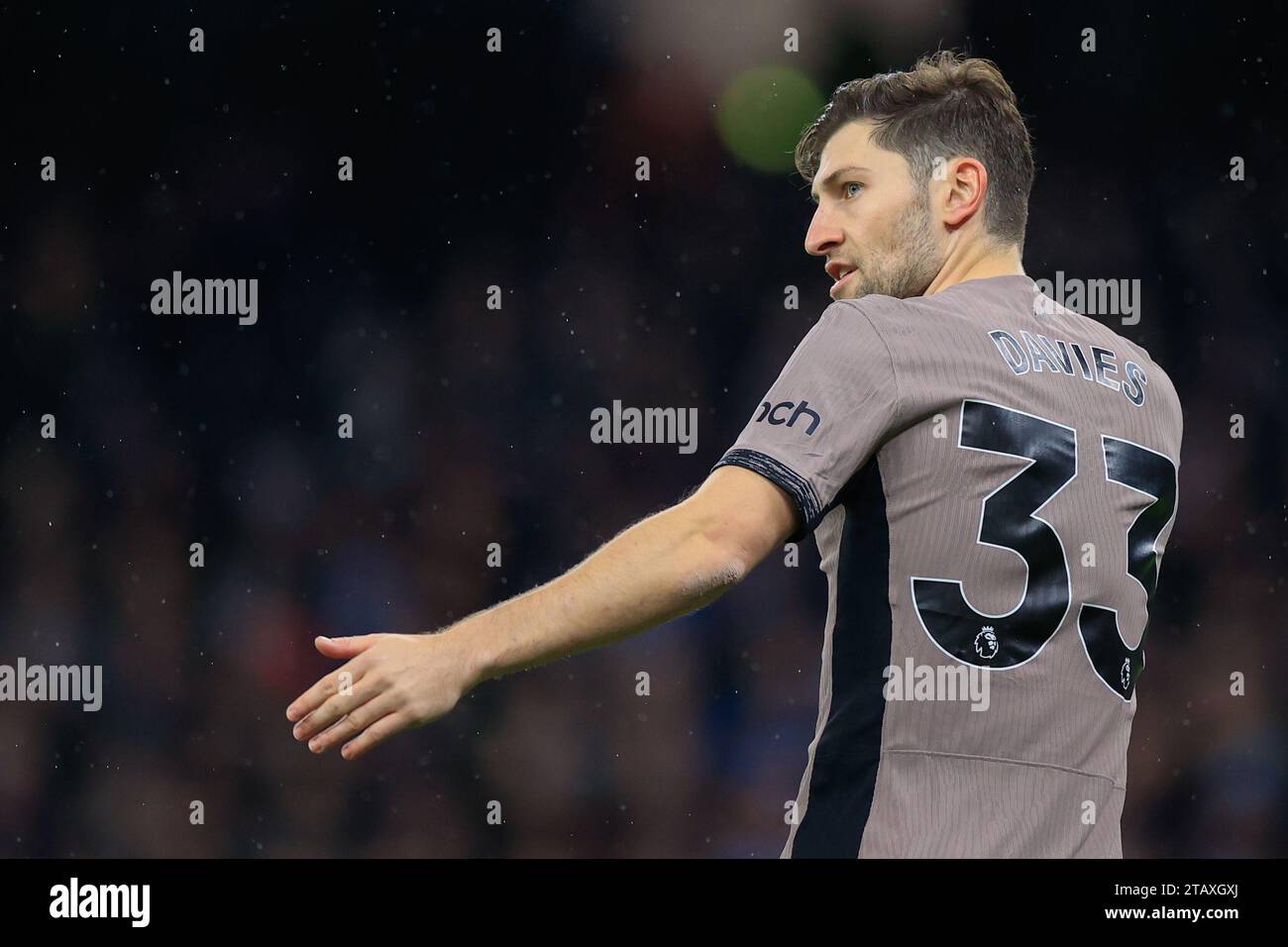 Manchester, Großbritannien. Dezember 2023. Ben Davies #33 von Tottenham Hotspur während des Premier League Spiels Manchester City gegen Tottenham Hotspur im Etihad Stadium, Manchester, Vereinigtes Königreich, 3. Dezember 2023 (Foto: Conor Molloy/News Images) Credit: News Images LTD/Alamy Live News Stockfoto