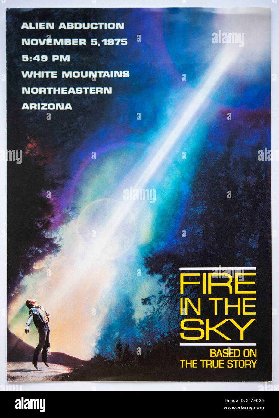 Titelseite der Publicity-Informationen für den Film Fire in the Sky, ein Science-Fiction-Mysterium, das auf realen Ereignissen basiert, der 1993 veröffentlicht wurde Stockfoto