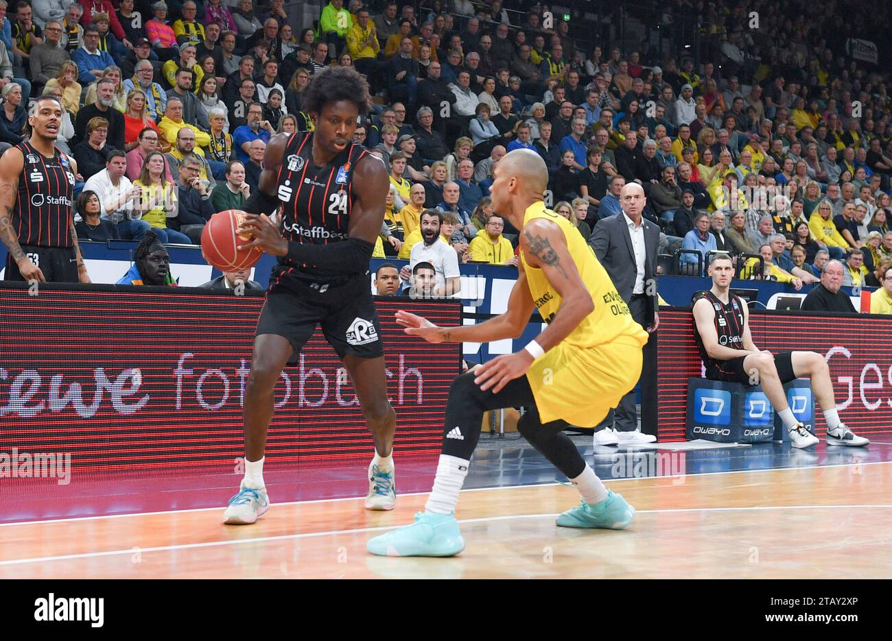 03.12.2023, EWE Arena, Oldenburg, DE, Easy CreditBBL, EWE Baskets