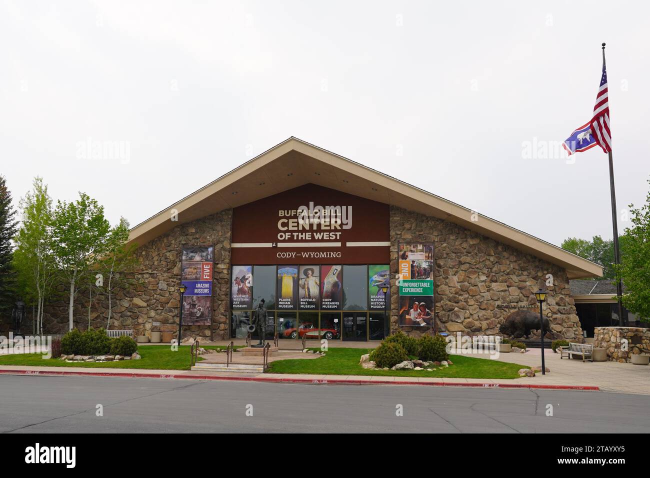 Vordereingang zum Buffalo Bill Center of the West in Cody, Wyoming Stockfoto