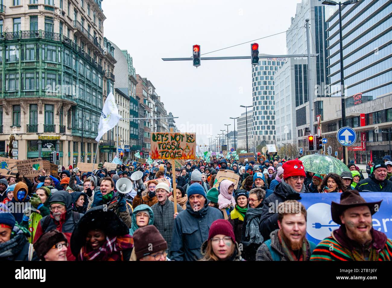 Dezember, Brüssel Tausende von Menschen versammelten sich am Bahnhof