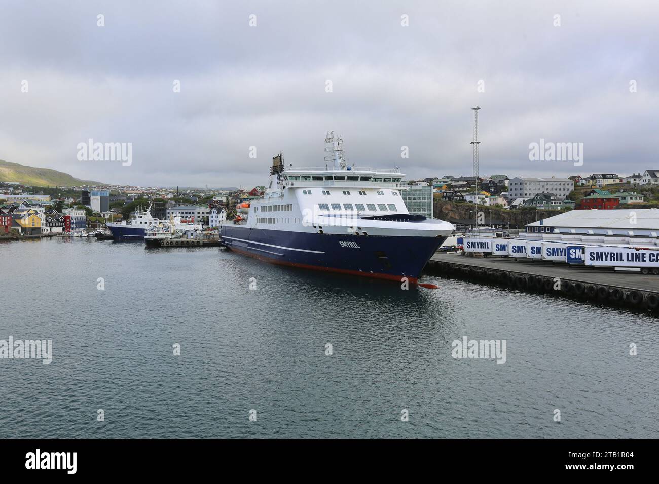 Färöische Passagier- und Autofähre MS Smyril (größtes Schiff der Strandfaraskip Landsins Line Flotte), Krambatangi nach Tórshavn, Hauptstadt der Färöer (Dänemark) Stockfoto