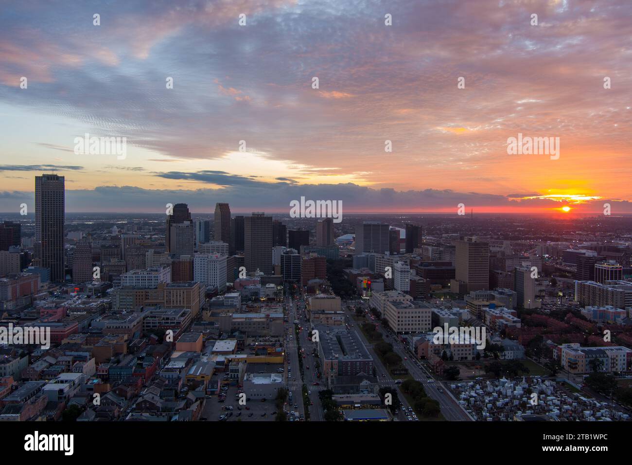 Downtown New Orleans, Louisiana bei Sonnenuntergang Stockfoto