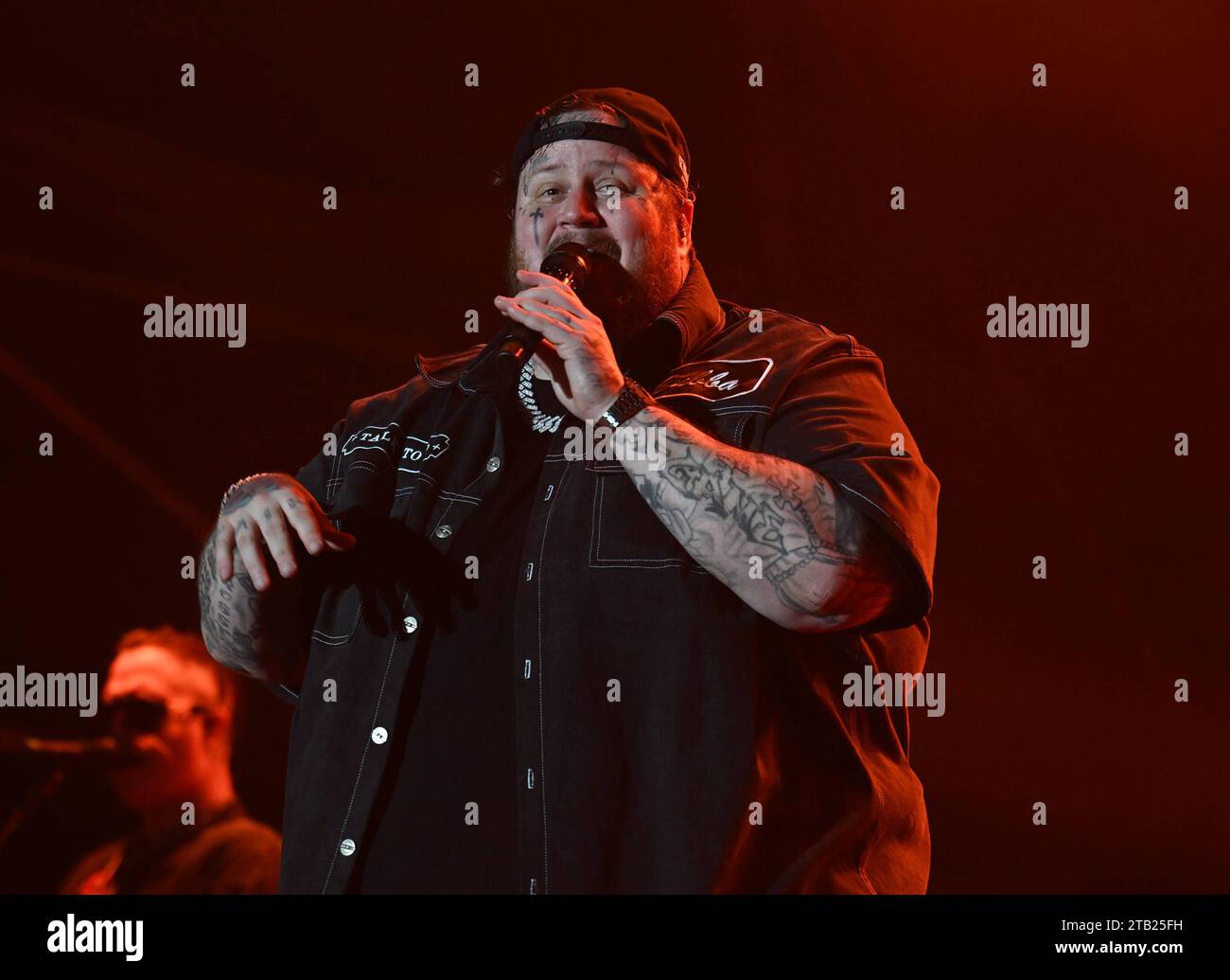 FORT LAUDERDALE, FL - 03. DEZEMBER: Jelly Roll tritt am 2. Tag des ...