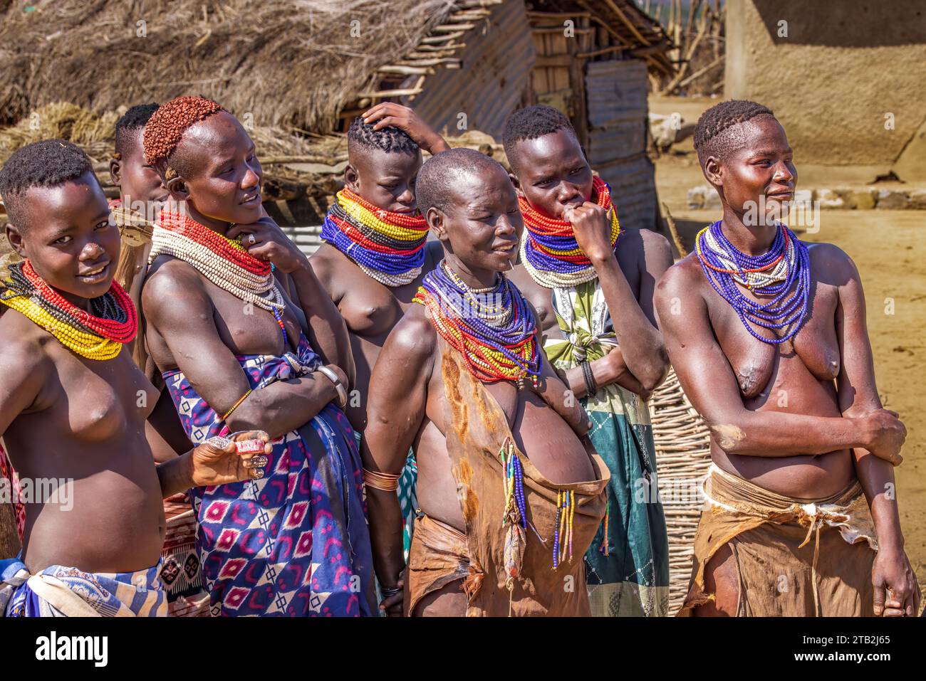 Frauen des Karo-Stammes Stockfoto