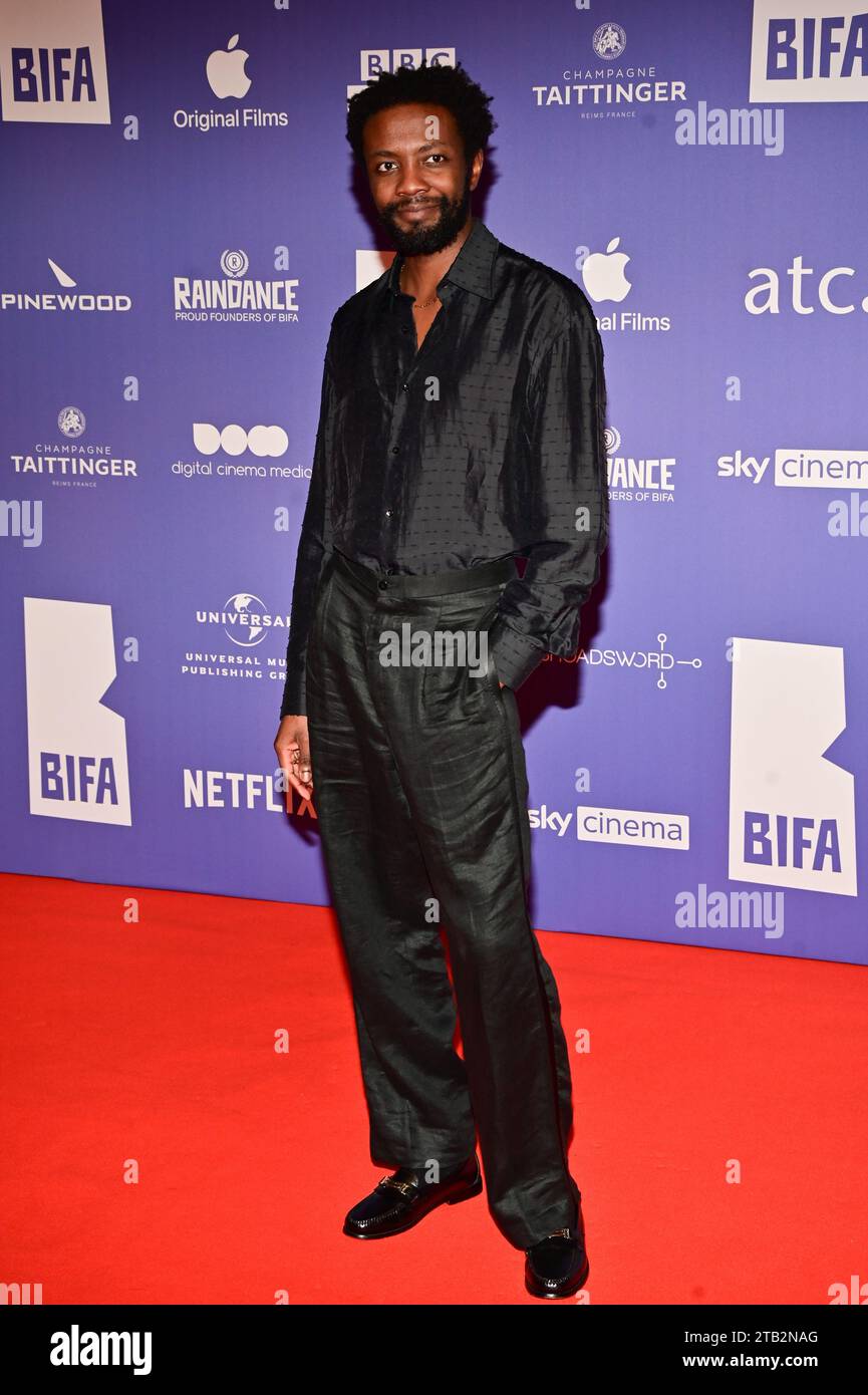 London, Großbritannien. Dezember 2023. Omari Douglas nimmt an den 26. British Independent Film Awards 2023 im Old Billingsgate in London Teil. Quelle: Siehe Li/Picture Capital/Alamy Live News Stockfoto