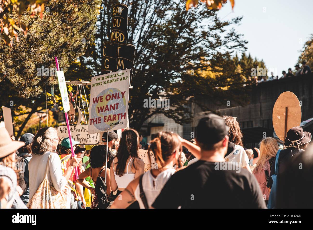 Vancouver, Kanada - 15. September 2023: Globaler Klimastreik vor dem Rathaus von Vancouver. Stockfoto