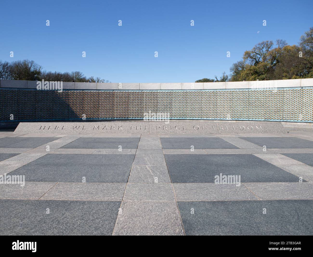 Das World war 2 Memorial, Washington DC für alle Soldaten und diejenigen, die während des Zweiten Weltkriegs in allen Theatern starben, repräsentiert Soldaten aus jedem Staat Stockfoto