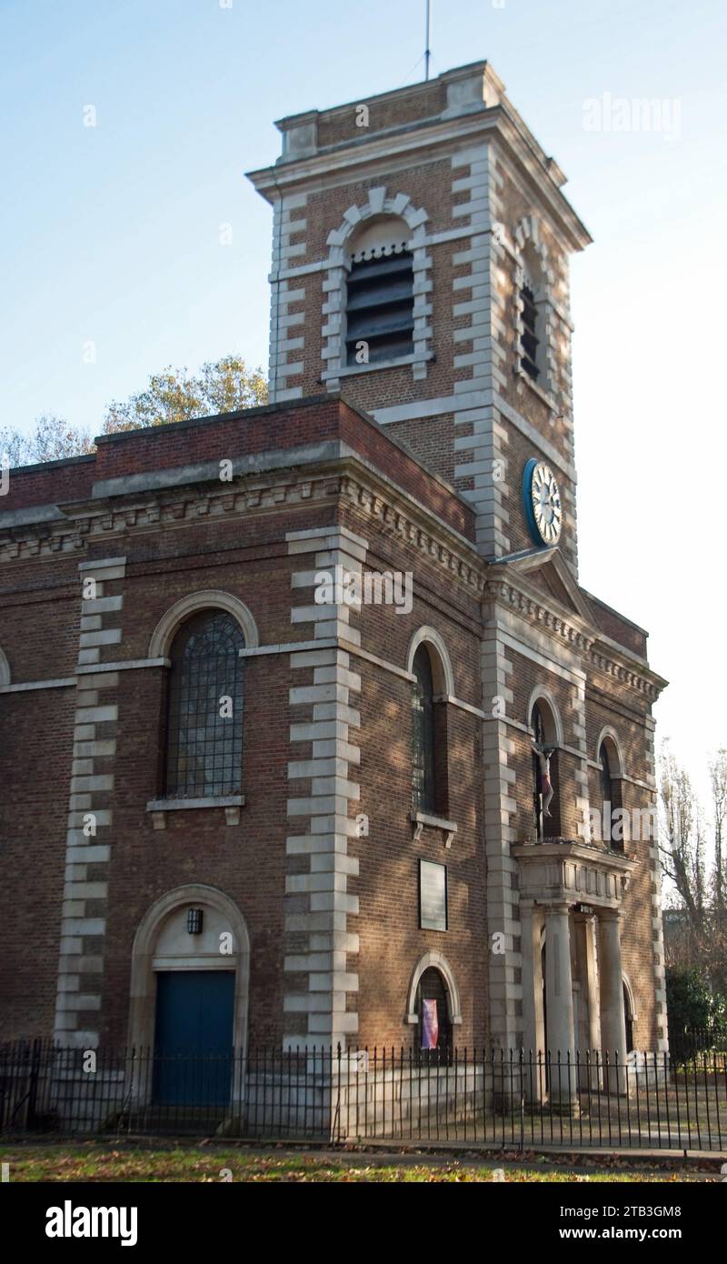 St Matthew's, Bethnal Green, ist eine Kirche aus dem 18. Jahrhundert in Bethnal Green, London, England. Es ist eine anglikanische Kirche in der Diözese London. Stockfoto
