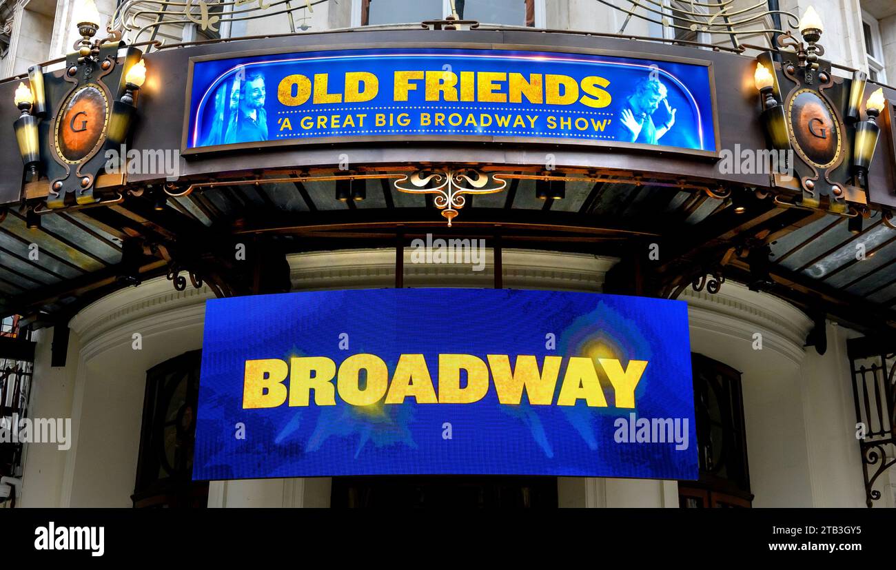 London, Großbritannien. Stephen Sondheims „Old Friends“ im Gielgud Theatre in der Shaftesbury Avenue, November 2023 Stockfoto
