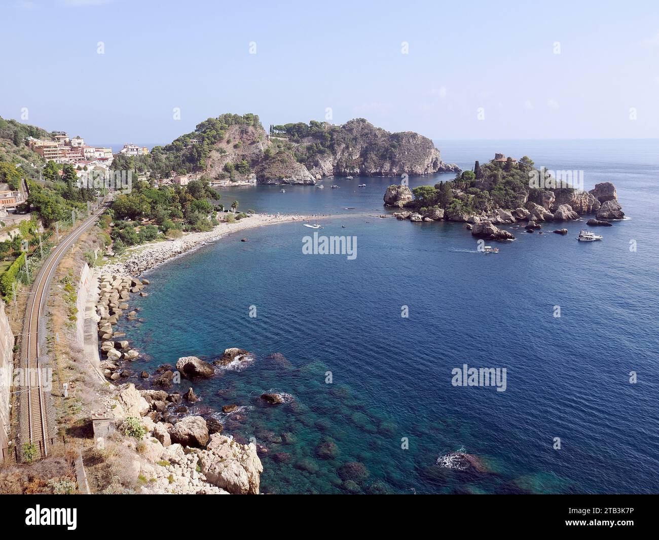 Isola Bella (auch bekannt als die Perle des Ionischen Meeres), Strand, Mazzarò, Taormina, Sizilien, Sizilien, Italien, Europa Stockfoto