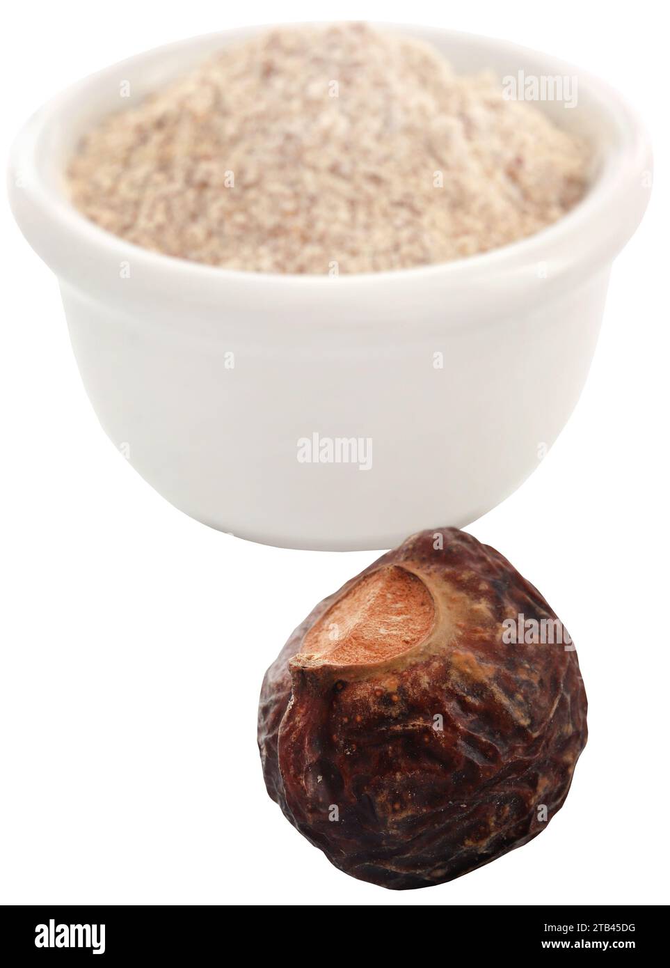 Sapindus mukorossi mit Pulver in einer weißen Keramikschale Stockfoto