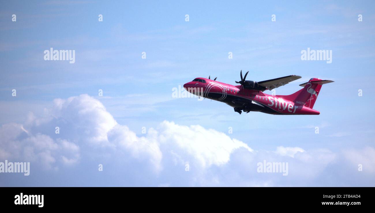 Ein Flugzeug während des Starts Stockfoto