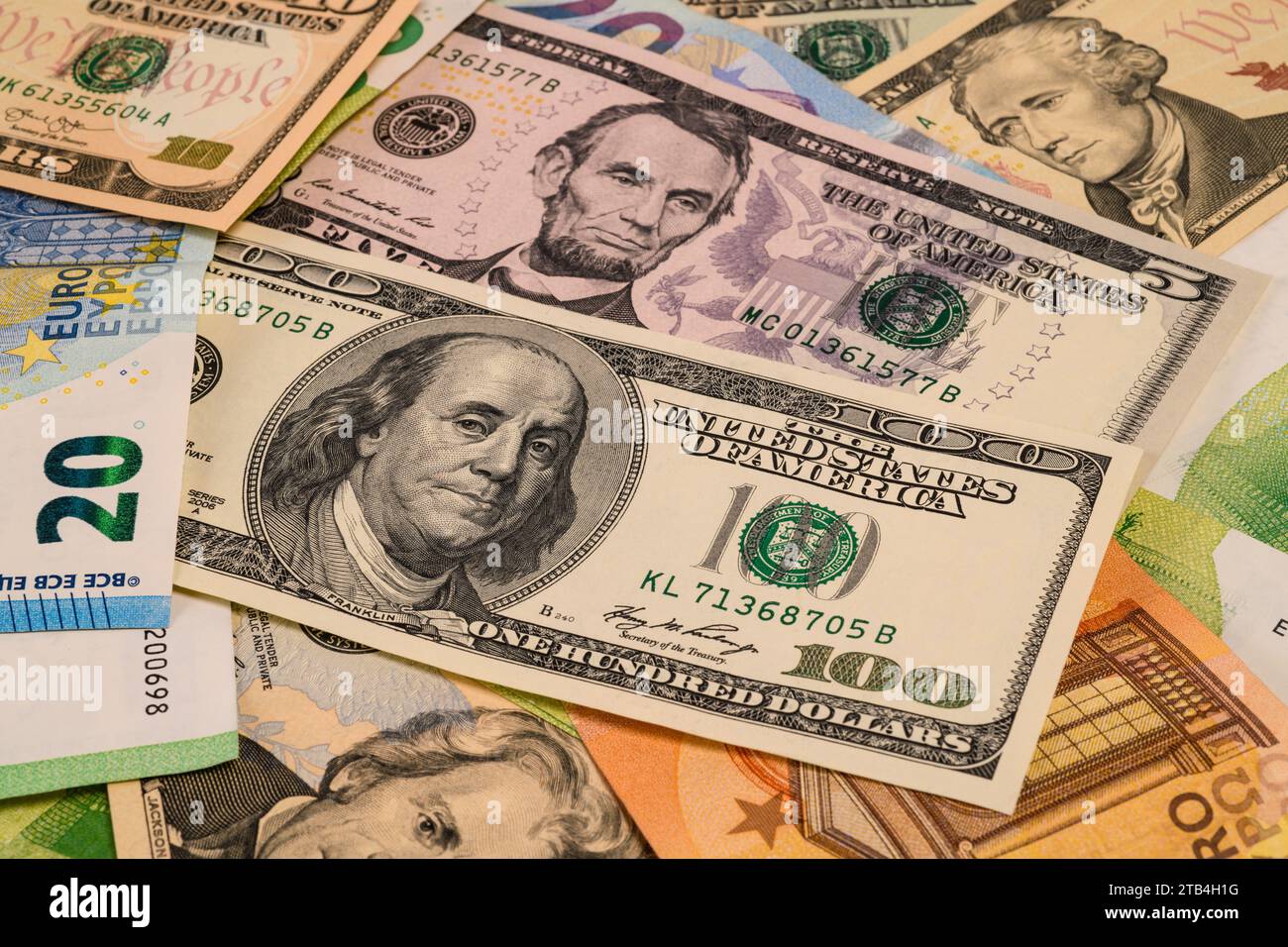 Hintergrund der Bargeld in Dollar und Euro Stockfoto