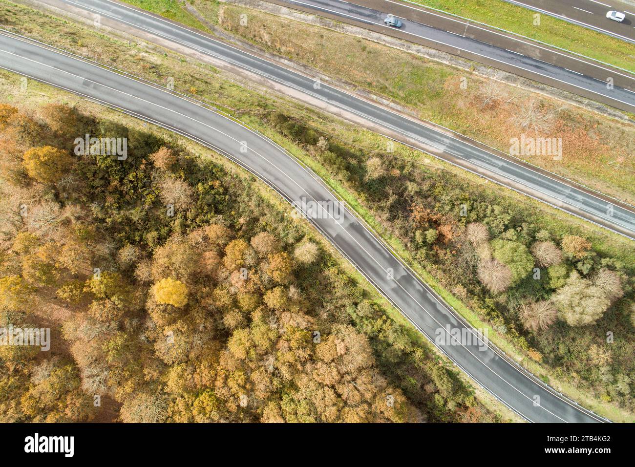 Draufsicht auf drei parallele Straßen, Transportkonzept Stockfoto