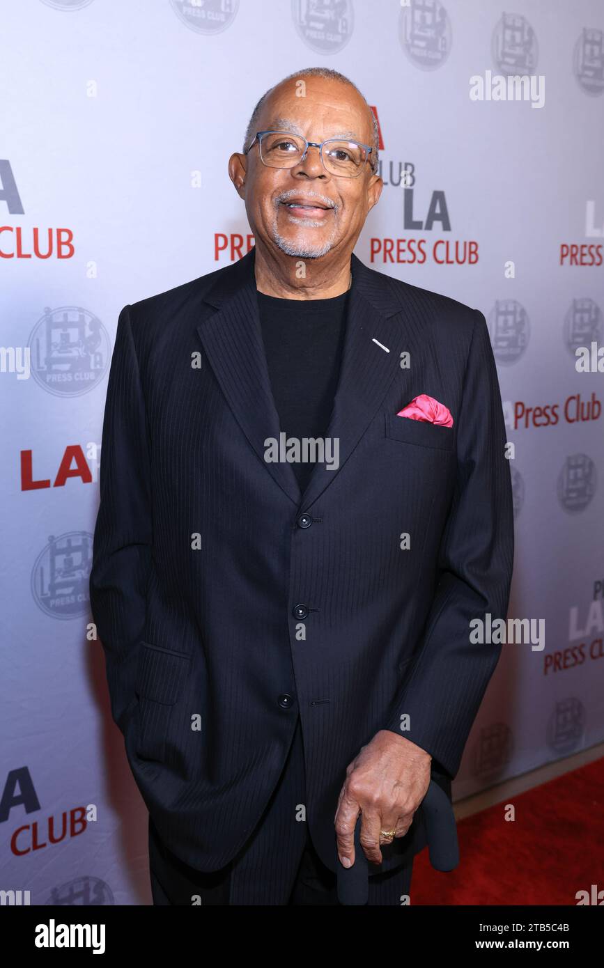 Los Angeles, Kalifornien, USA. Dezember 2023. Henry Louis Gates Jr. nimmt an den 16. Jährlichen National Arts and Entertainment Journalism Awards in Los Angeles, Kalifornien, Teil. Quelle: Sheri Determan Stockfoto