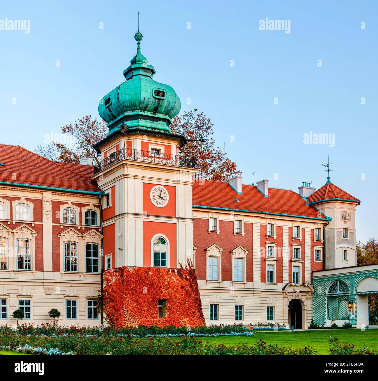 Ein Fragment des Lubomirski-Schlosses in Lancut ist eines der schönsten Schloss- und Parkensembles in Polen. Stockfoto