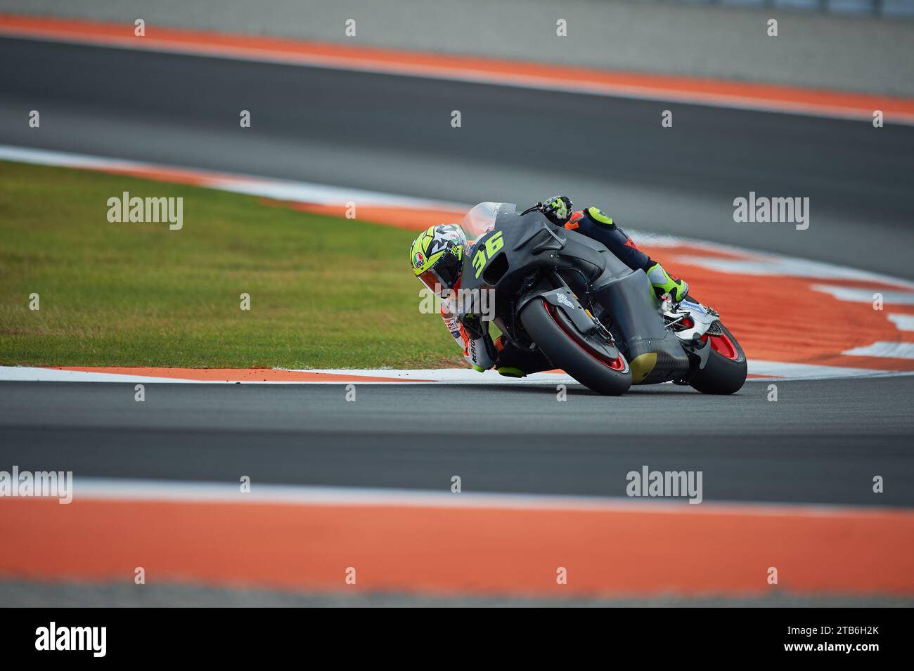 Joan mir aus Spanien und das Repsol Honda Team fahren während des Moto GP Valencia Tests auf dem Ricardo Tormo Circuit (Cheste, Moto GP Valencia Test). Stockfoto