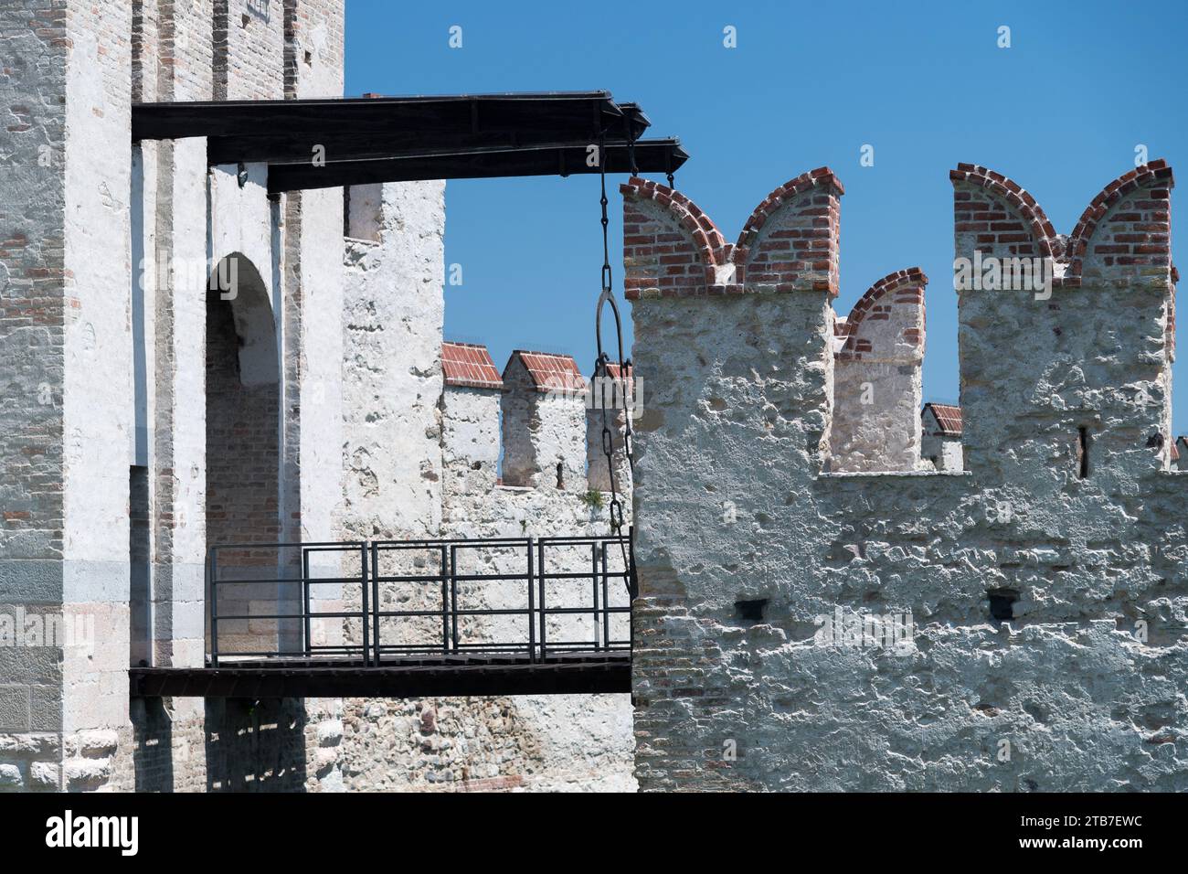 Gotisches Castello scaligero di Sirmione (Burg Scaligero von Sirmione