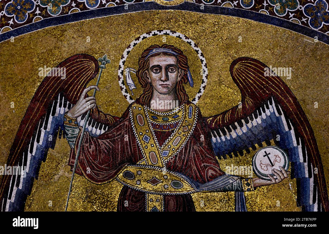 St. Michael Erzengel, St. Giacomo - San Lorenzo - Fortunato und Giovanni, im Zentrum St. Matthäus auf einem Thron (Mosaikschmuck von Giovanni da Procida) in der Primatial Metropolitan Cathedral (eröffnet im März 1084). Maria der Engel, St. Matthäus und St. Gregor VII. - Cattedrale Primaziale Metropolitana di Santa Maria degli Angeli, San Matteo e San Gregorio VI.I Salerno Fine Art Museum, Italien, Italienisch, Mosaik. Mosaike, Stockfoto