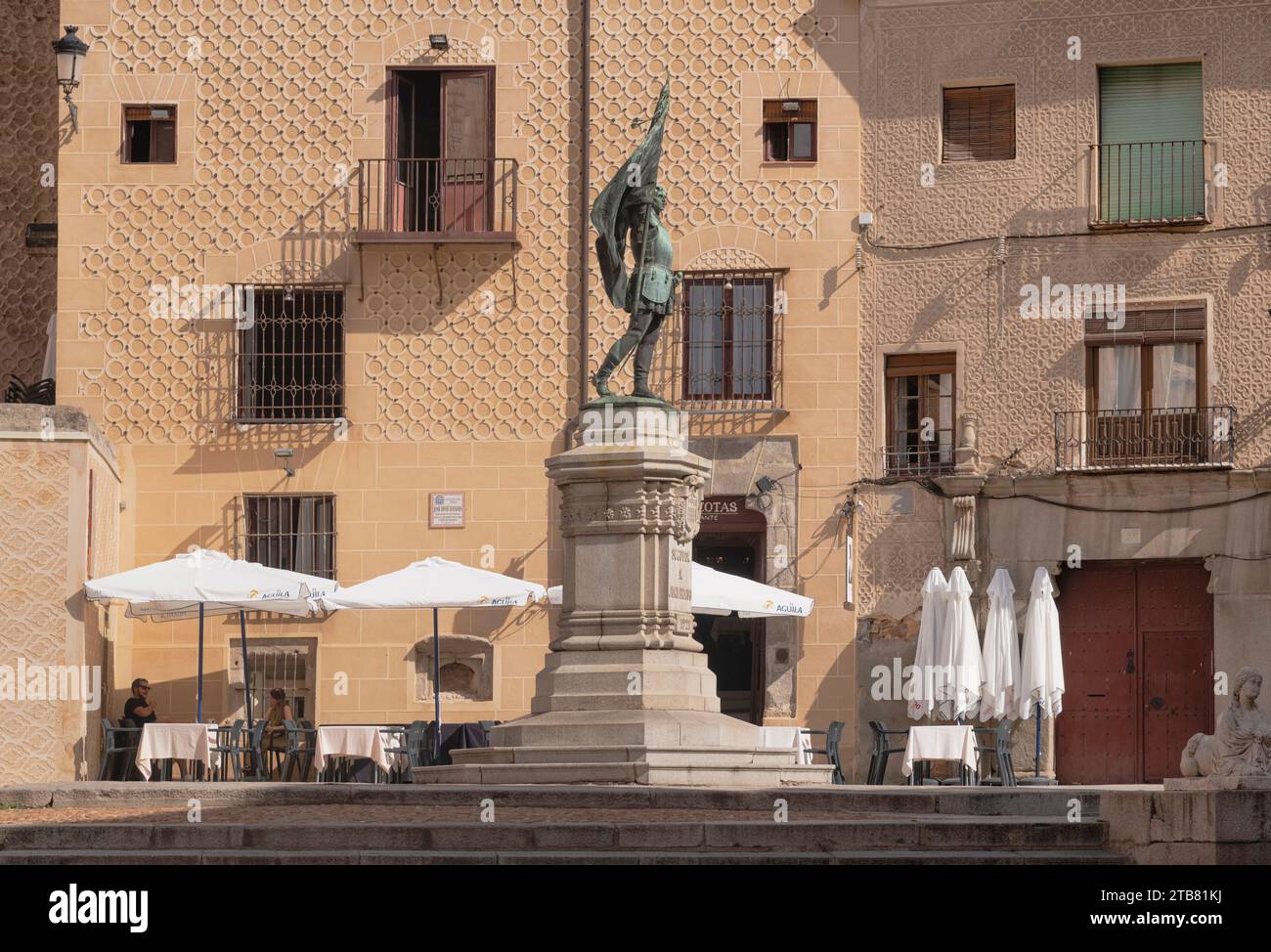 Spanien, Kastilien, Segovia, Statue von Juan Bravo, einem Anführer der Rebellenkomuneros in der kastilischen Revolte der Comuneros 1520. Stockfoto