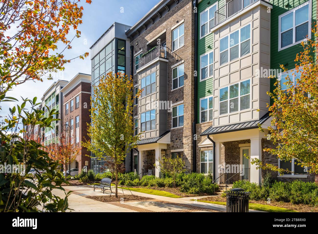 Luxuriöse Apartments im Grove Mixed Use Development im Towne Center in Snellville, Georgia, östlich von Atlanta. (USA) Stockfoto