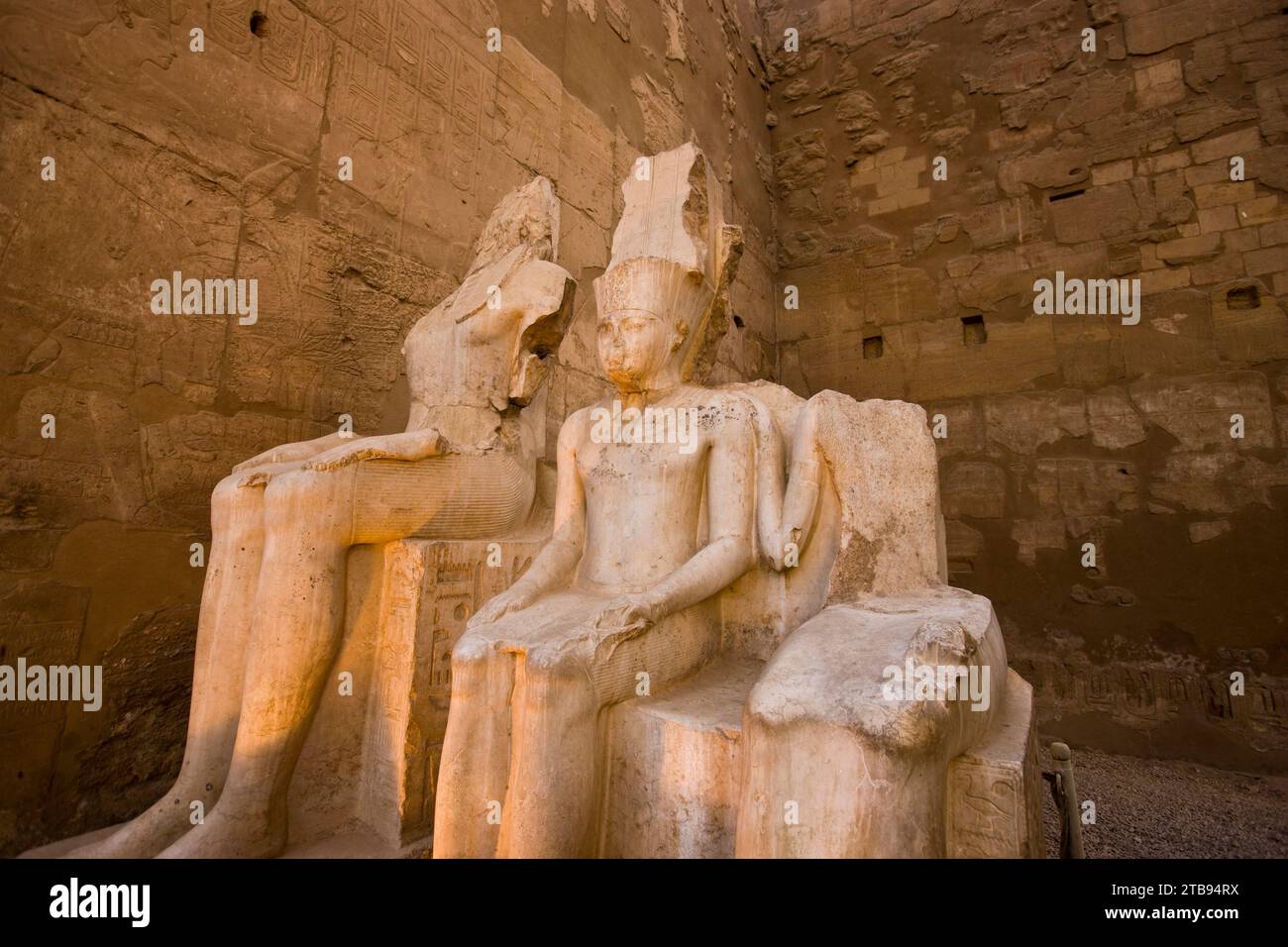 Statuen im Luxor-Tempel, Luxor, Ägypten; Luxor, Ägypten Stockfoto