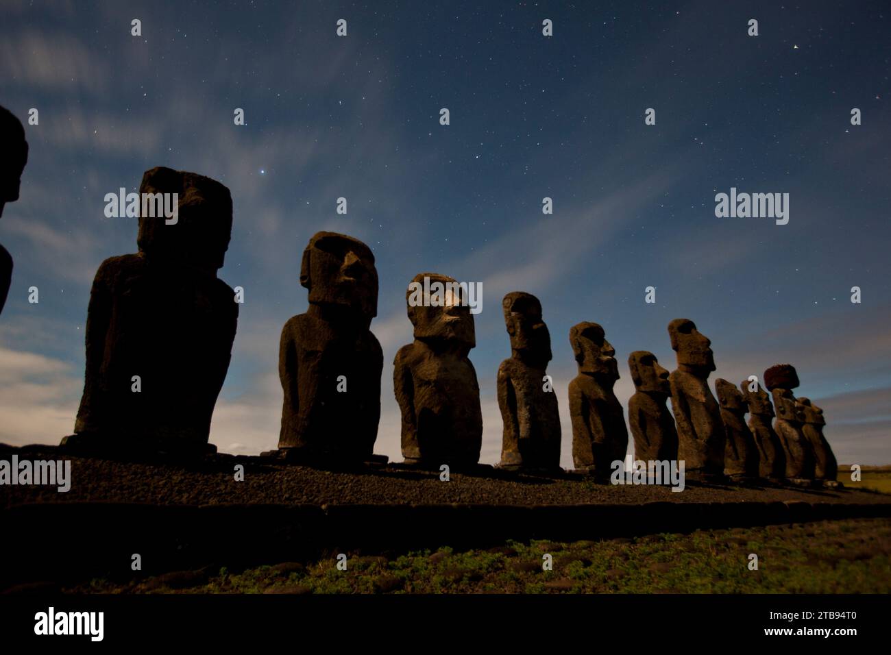 Moai auf der Osterinsel in Tongariki, Chile; Osterinsel, Isla de Pascua, Chile Stockfoto