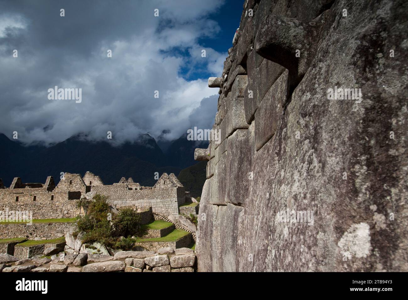 Dramatische Wolken über Machu Picchu; Machu Picchu, Peru Stockfoto