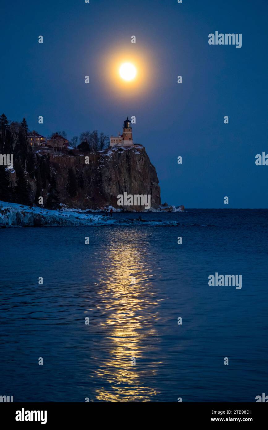 Split Rock Lighthouse südwestlich der Silver Bay, an der Nordküste des Lake Superior; Silver Bay, Minnesota, Vereinigte Staaten von Amerika Stockfoto