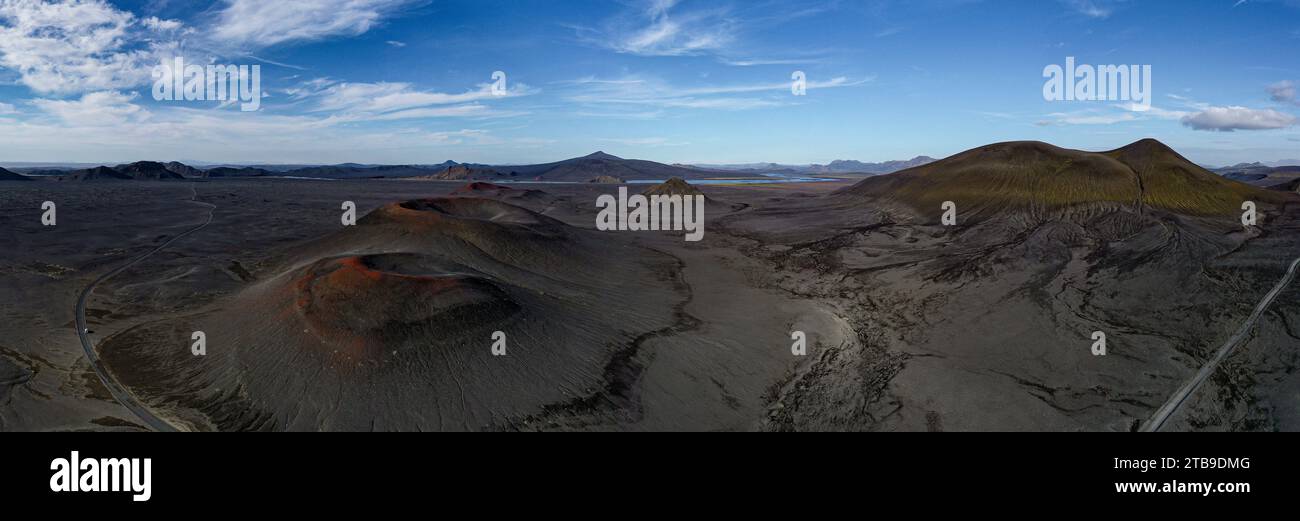Ursprüngliche, erloschene Vulkanlandschaft in der Nähe von Landmannalaugar, Island Stockfoto