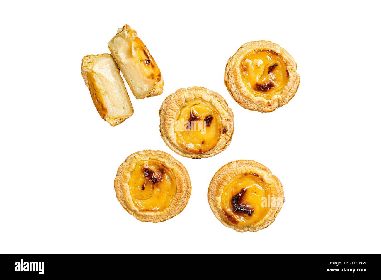 Pudding Tarts Pasteis de Belem, portugiesisches Pastell de Nata. Isolierter, weißer Hintergrund Stockfoto