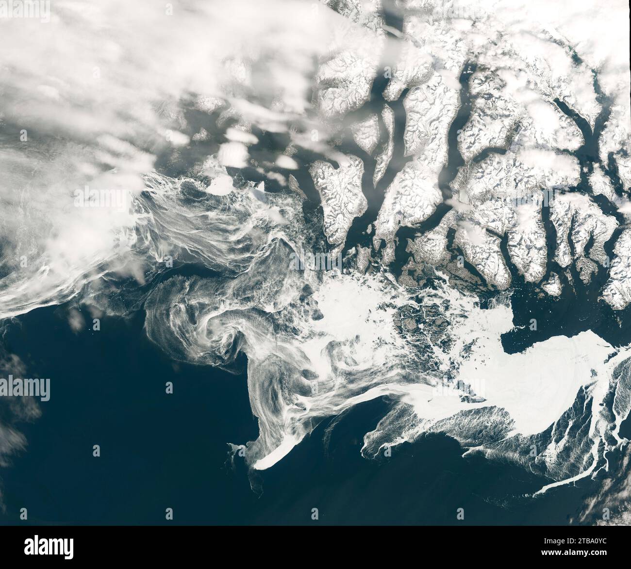 6. Mai 2019 – Satellitenansicht mit Eis in der Labrador-See nahe den Kitsissut-Inseln. Stockfoto
