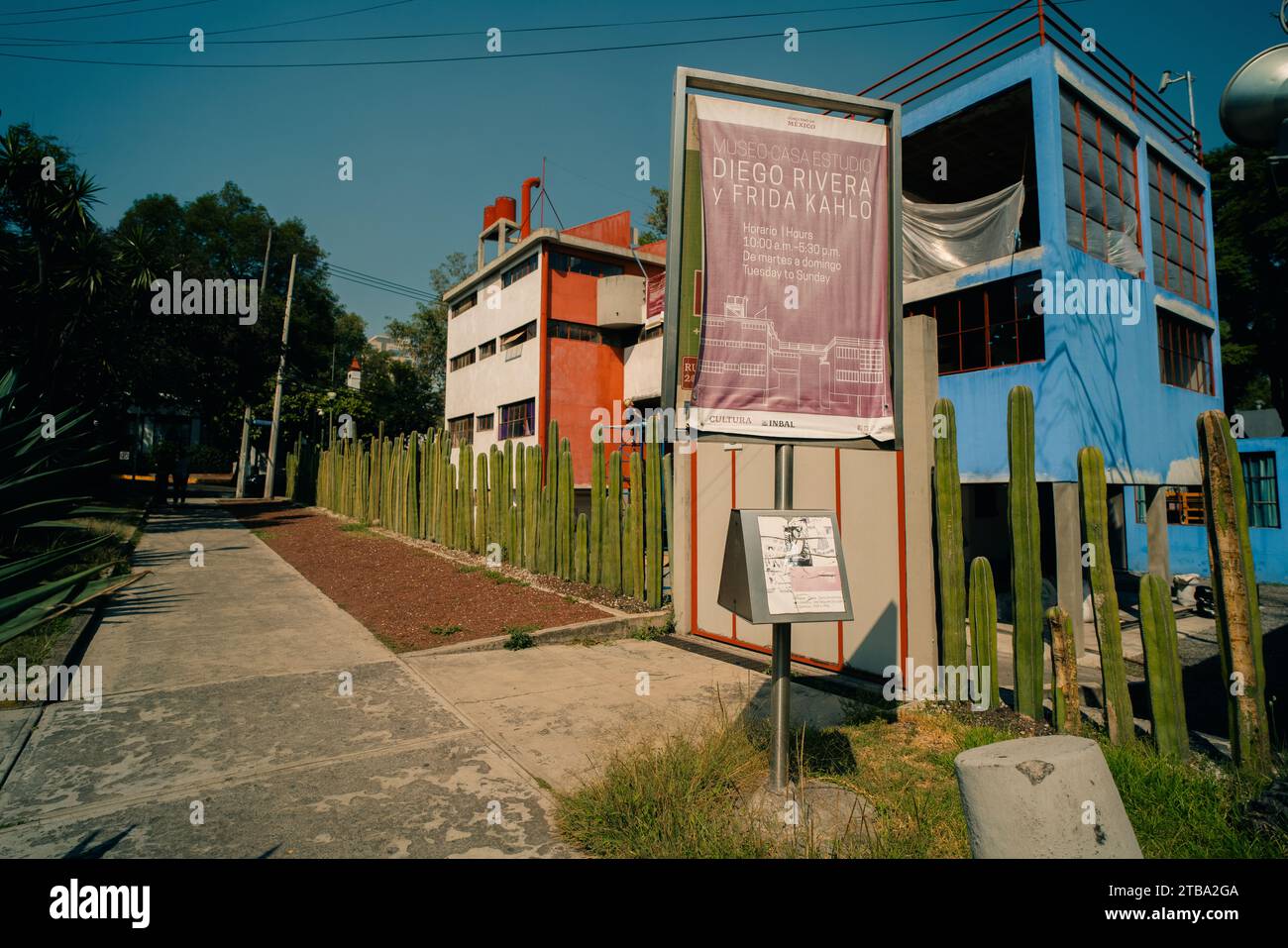 Mexiko-Stadt, Mexiko - 21. Juli 2023 - Diego Rivera und Frida Kahlo Home Studio in Mexiko-Stadt. Hochwertige Fotos Stockfoto