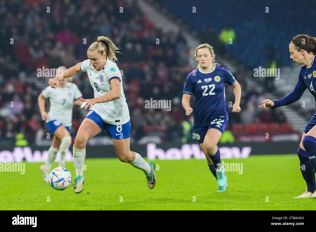 Glasgow, Schottland, Großbritannien. Dez. 23. Glasgow, Großbritannien. Schottland spielte gegen England in der UEFA Women's League im Hampden Park, Glasgow, Schottland. Dies ist das letzte Spiel der UEFA Women's Nations League, Credit: Findlay/Alamy Live News Stockfoto