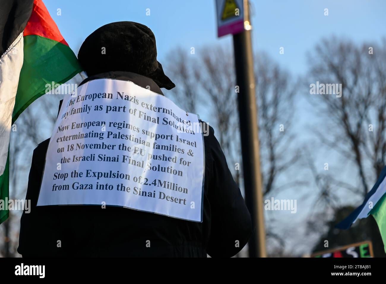Pro-Palästina-Rallye für einen vollständigen Waffenstillstand marschieren jetzt durch Newham und Redbridge, London Stockfoto