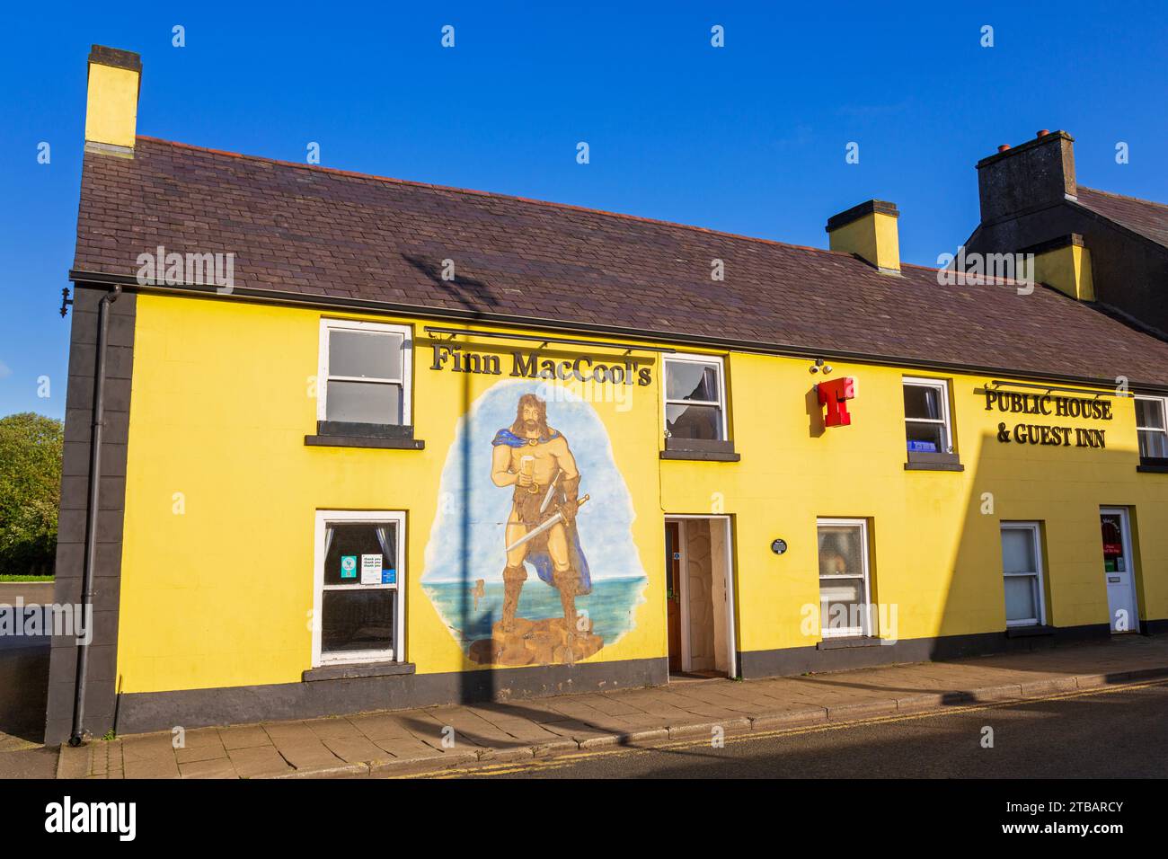 Finn MacCool's Pub, Bushmills, County Antrim, Nordirland, Großbritannien Stockfoto