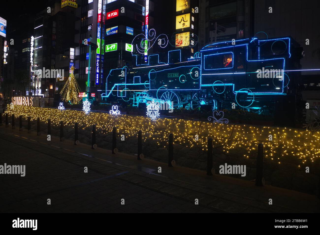 Weihnachtsbeleuchtung in Shimbashi, Tokio, Japan Stockfoto