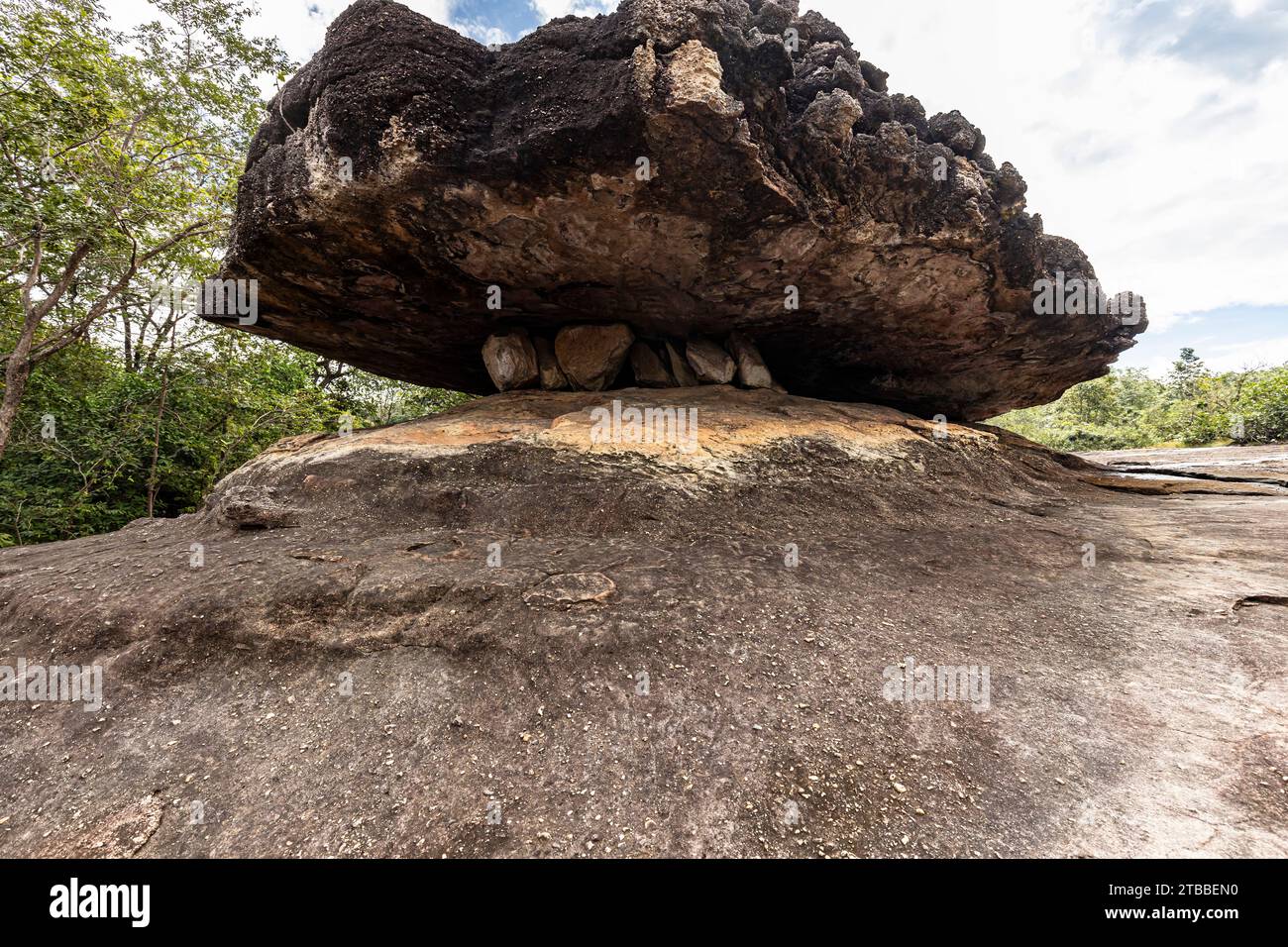 Phu Phra bat Historical Park, natürlicher Schutzstein, mit Felsmalereien, Ban Phue, Udon Thani, Thailand, Südostasien, Asien Stockfoto
