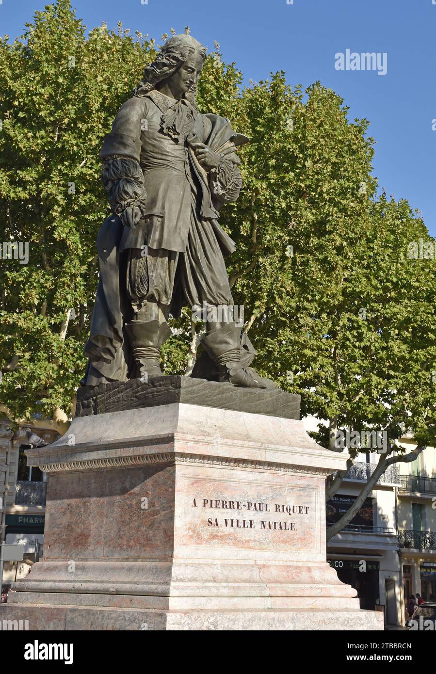 Bronzestatue von Pierre-Paul Riquet, Ingenieur des Canal du Midi, bringt großen Reichtum in die Stadt Béziers, Frankreich, Bildhauer Pierre-Jean David Stockfoto